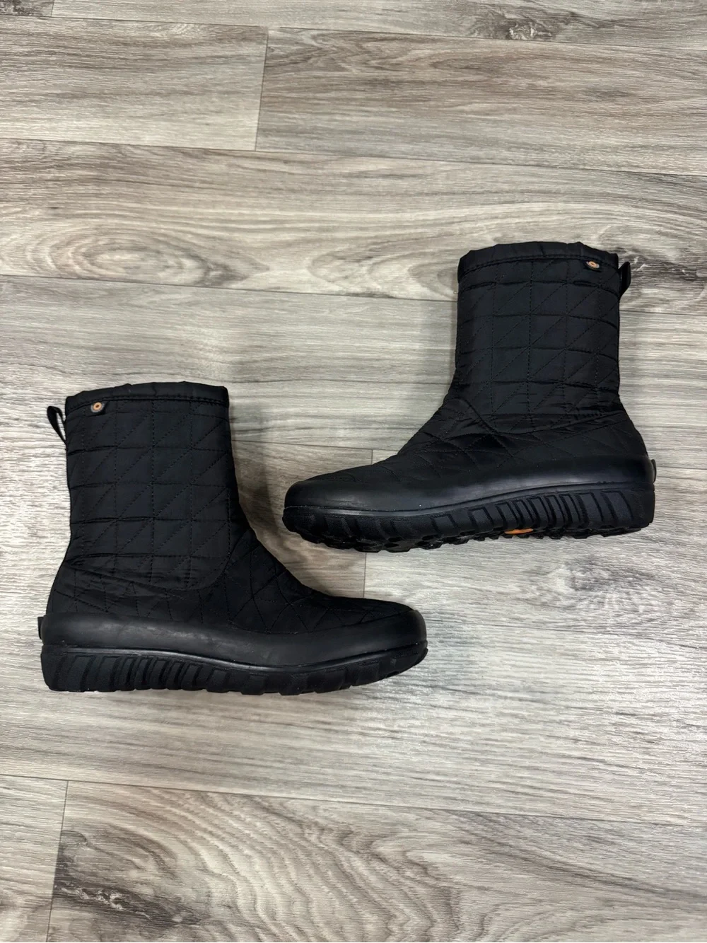 Bogs Women's Snowday II Mid Waterproof Boots in Black Size 7